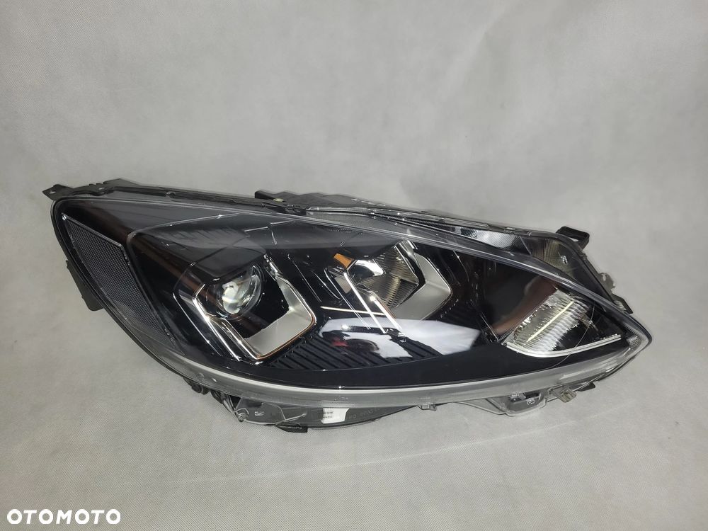 FORD KUGA MK3  - LAMPA LAMPY PRZEDNIE PRZÓD - 13