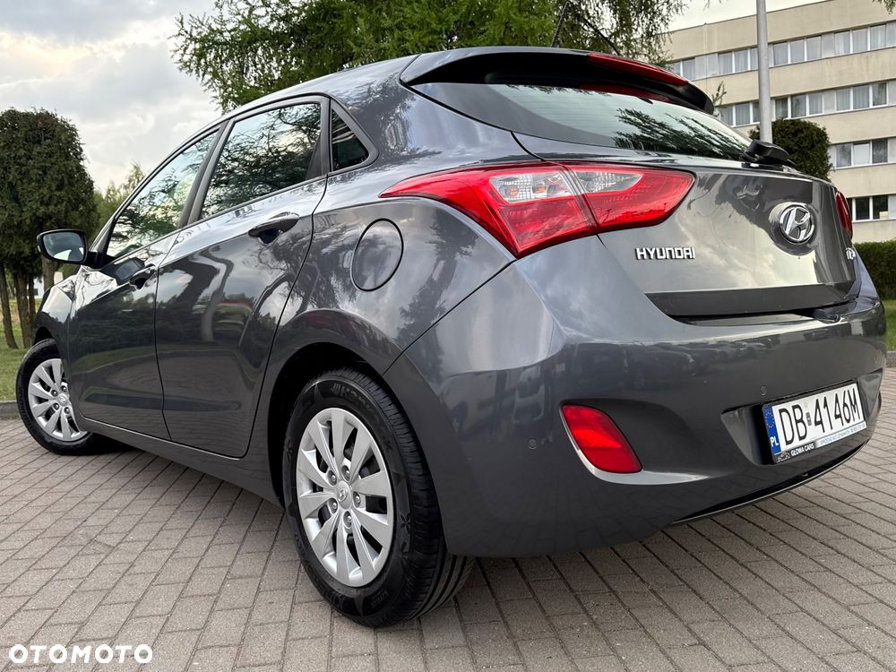 Hyundai i30 blue 1.6 CRDi Passion - 30