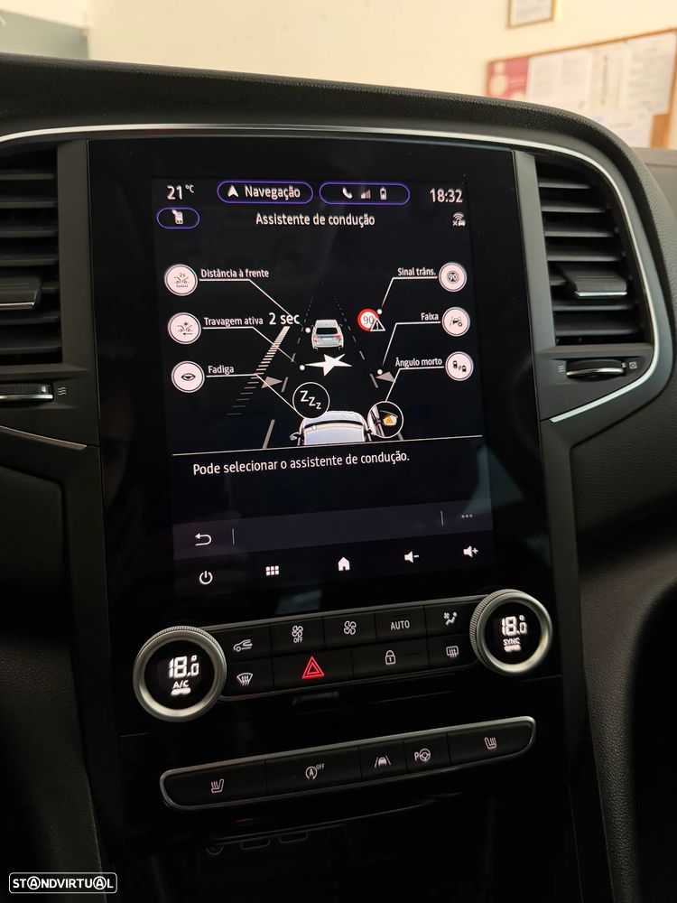 Renault Mégane BLUE dCi 115 INTENS - 29