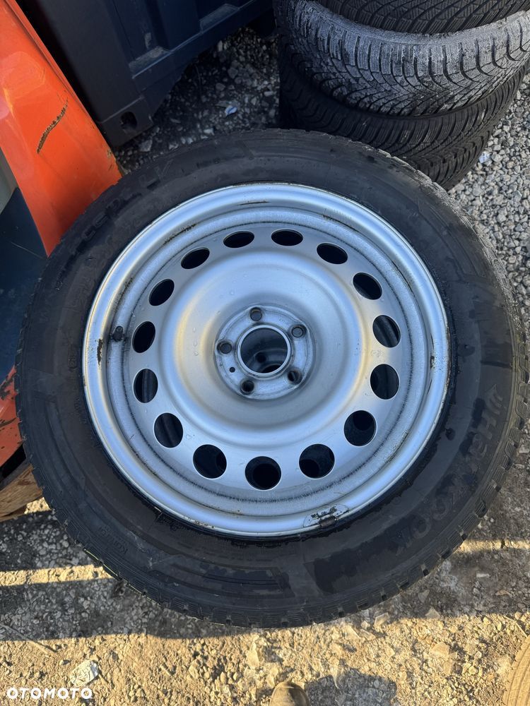 Koła stalowe zimowe 5x108 Peugeot Toyota Fiat 215/60/17c Hankook