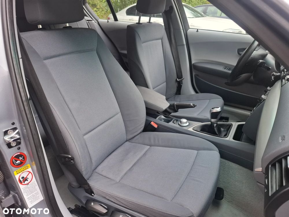BMW Seria 1 116i - 21