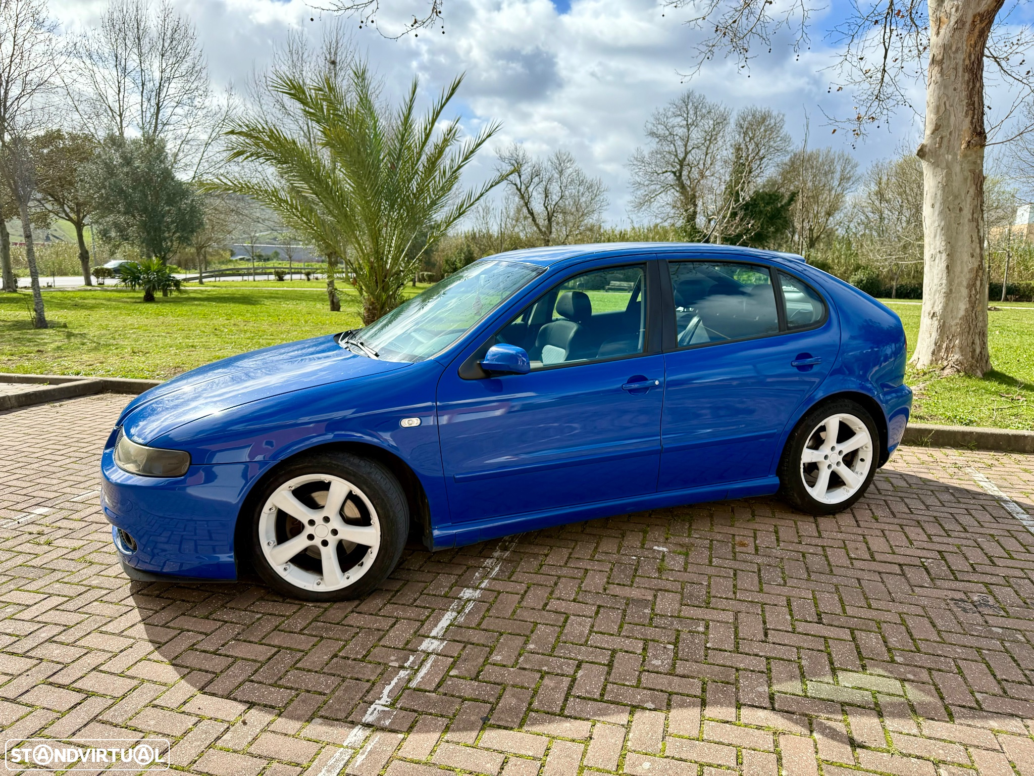 SEAT Leon 1.9 TDI Top Sport - 2