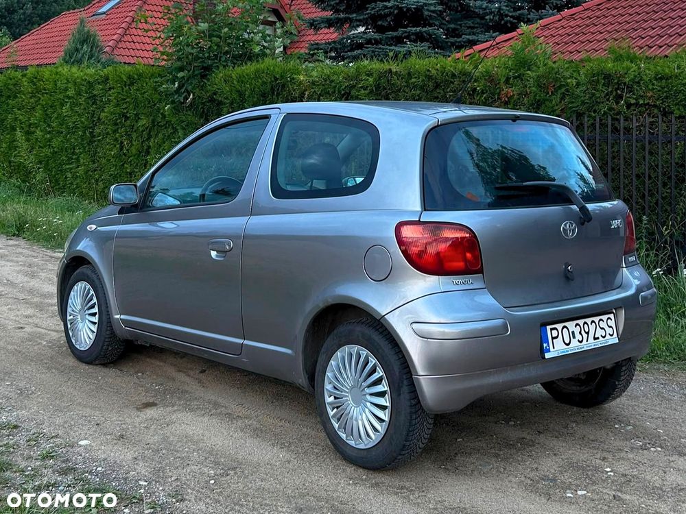 Toyota Yaris 1.3 Sol - 4