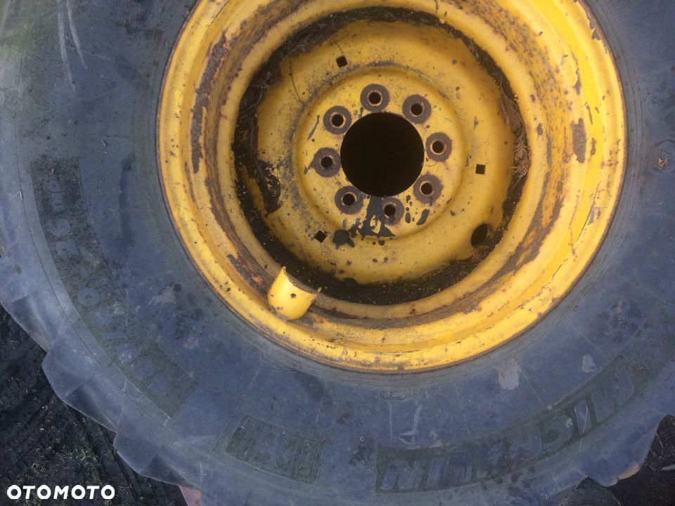Koło - felga tylna koparko ładowarka Massey Ferguson Fermec , Terex , Rozmiar 480/80-26 - 1