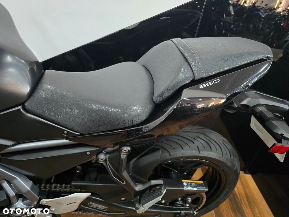 Kawasaki Z 650 - 12
