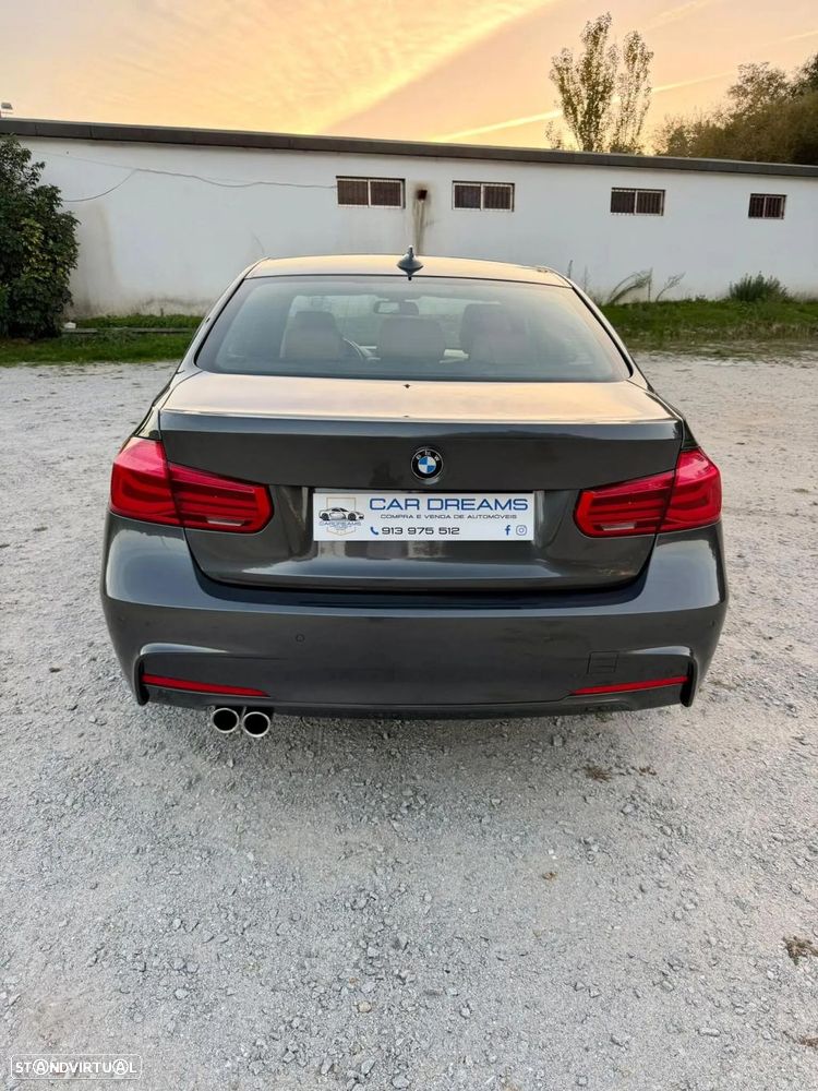 BMW 330 e iPerformance M Sport - 10
