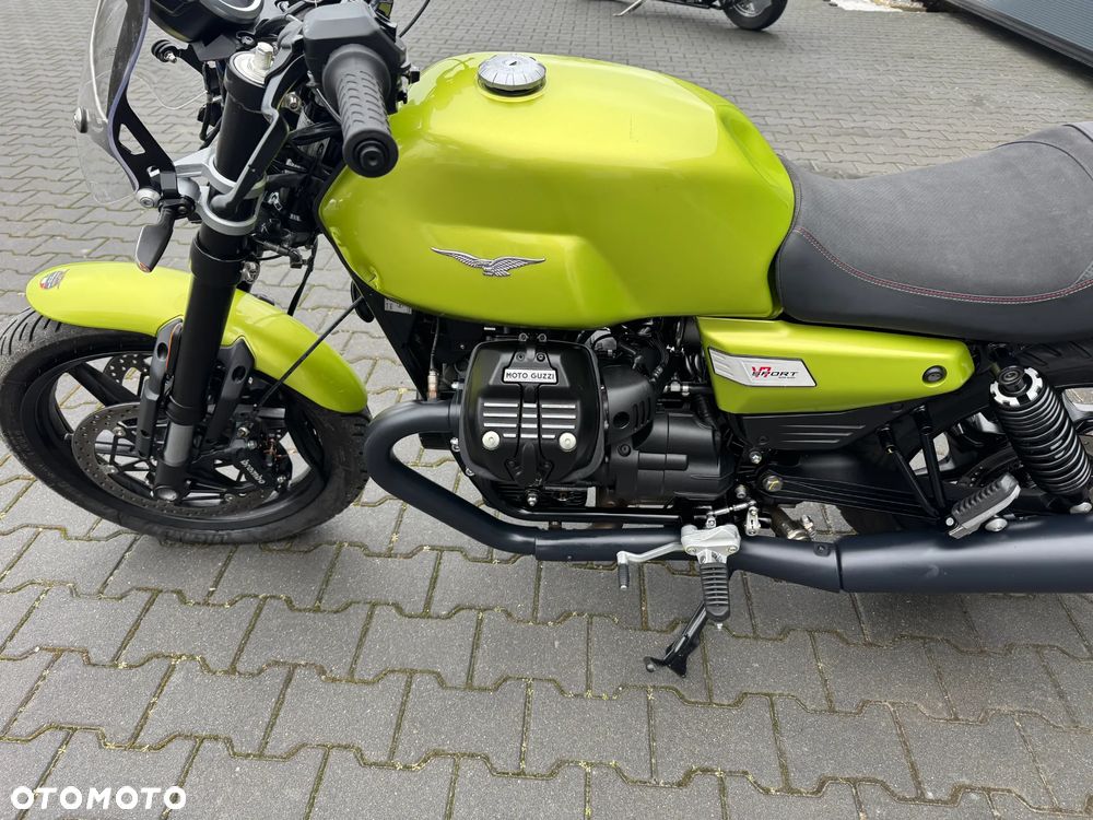 Moto Guzzi V7 - 19
