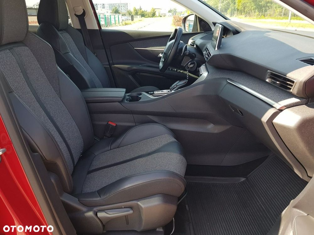 Peugeot 3008 1.5 BlueHDi Allure S&S EAT8 - 17