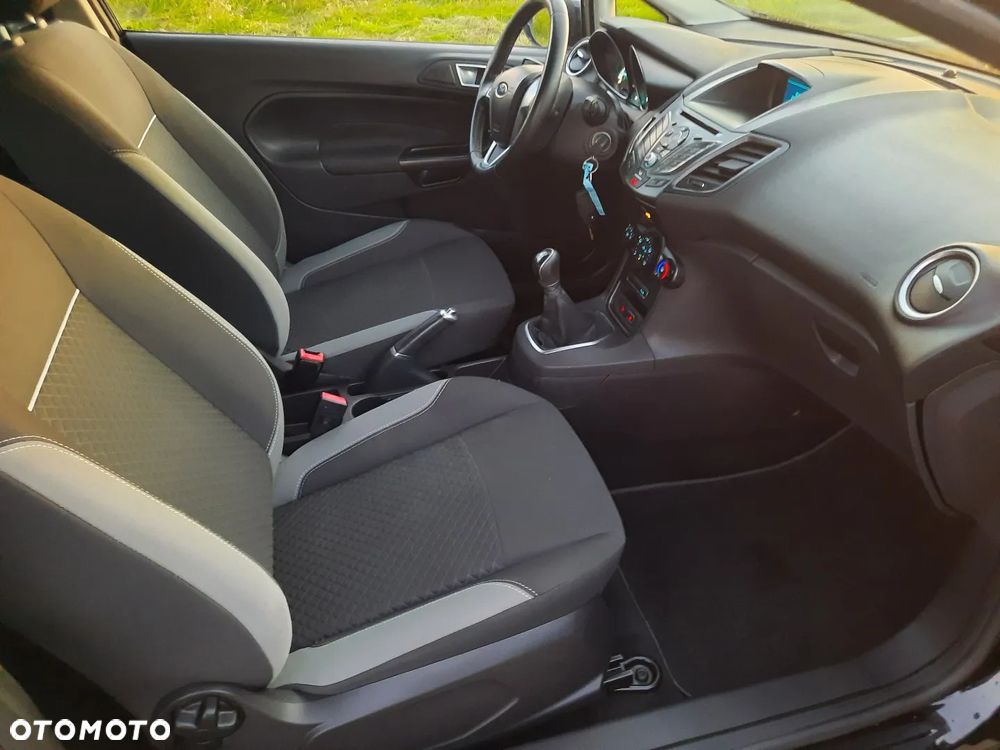 Ford Fiesta 1.25 Titanium EU6 - 21