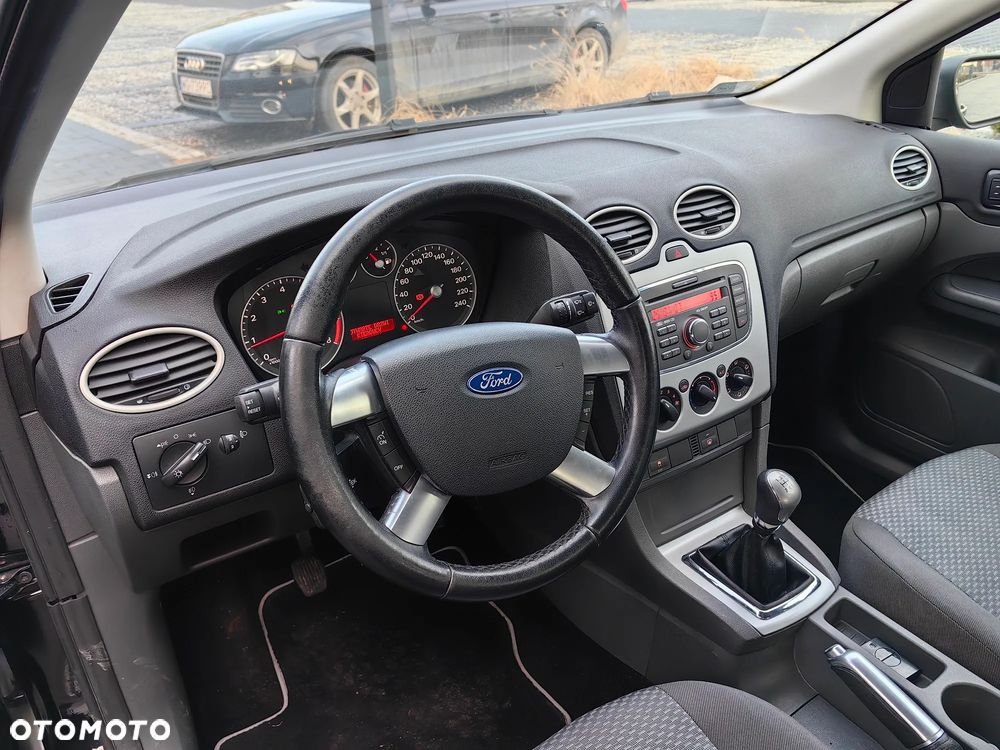 Ford Focus 1.6 Sport - 12