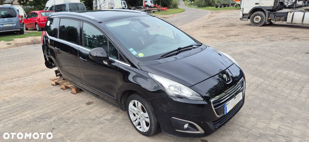 Peugeot 5008 - 3