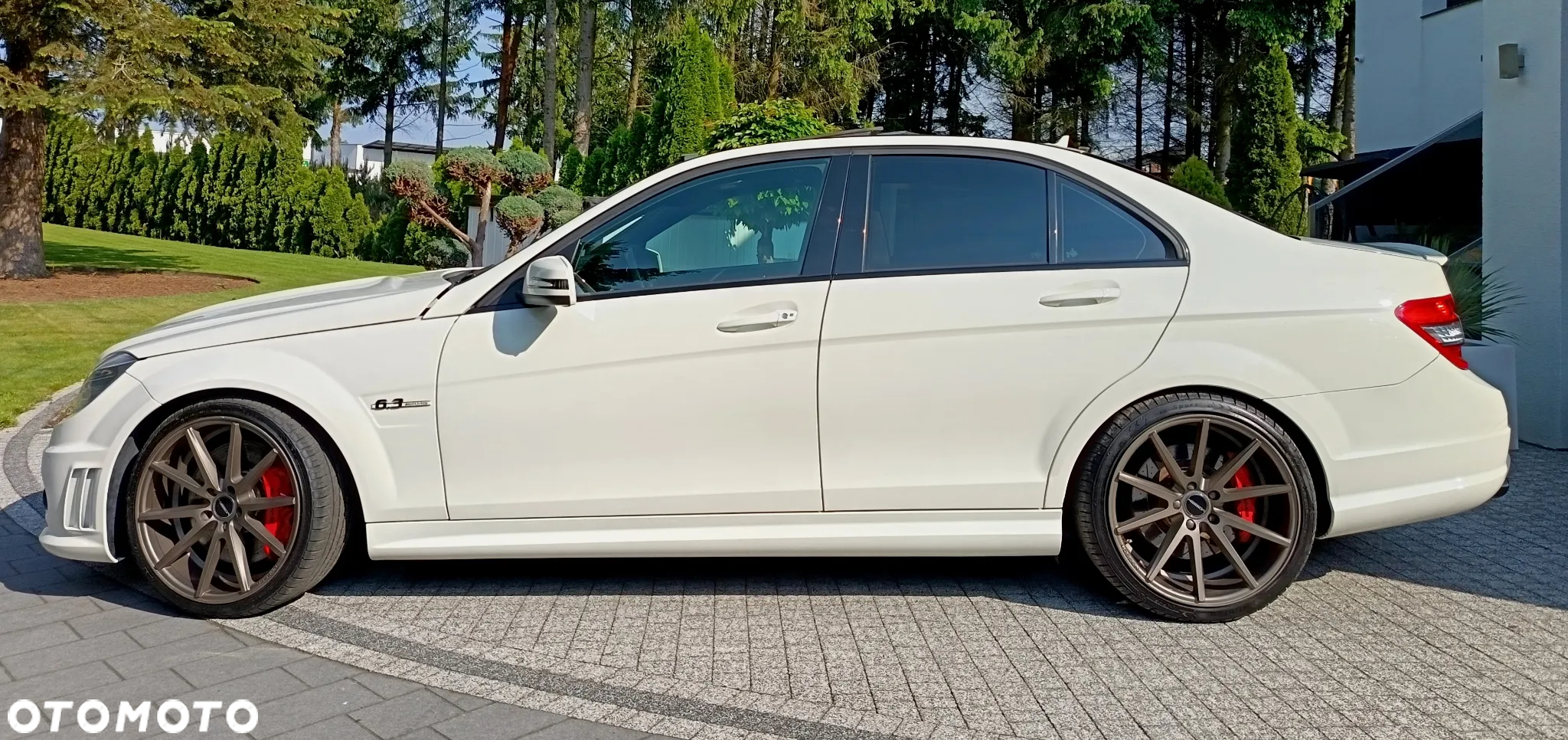 Mercedes-Benz Klasa C 63 AMG - 12