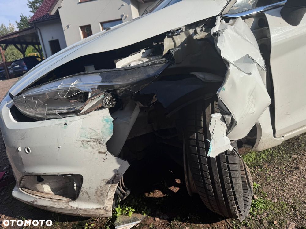 Ford Fiesta 1.0 EcoBoost Titanium - 6