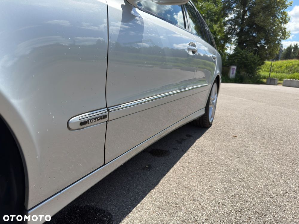 Mercedes-Benz Klasa E 320 CDI 4-Matic T Elegance - 26