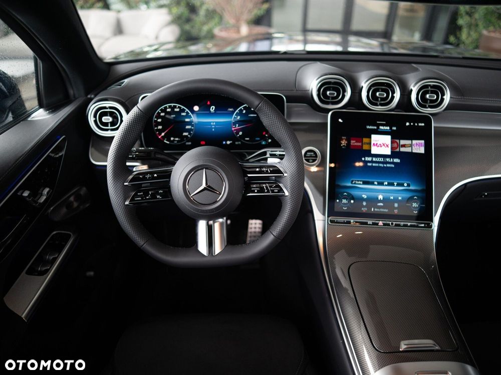 Mercedes-Benz GLC - 14