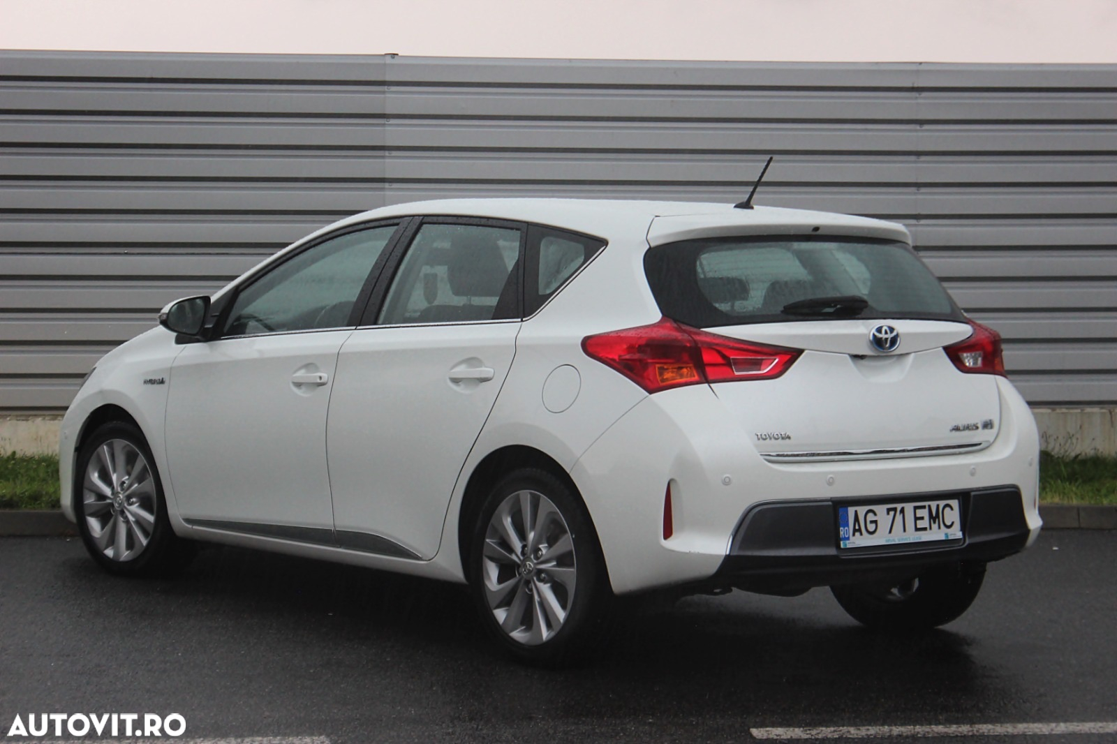 Toyota Auris 1.8 Hybrid Executive - 12