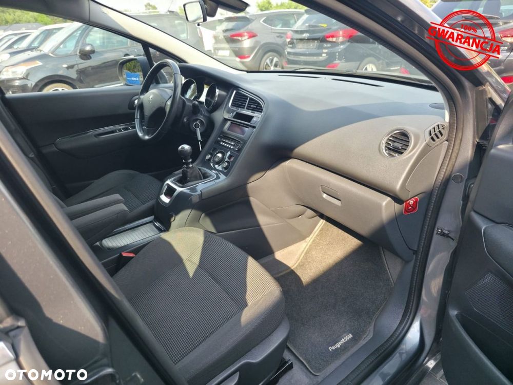 Peugeot 5008 - 24