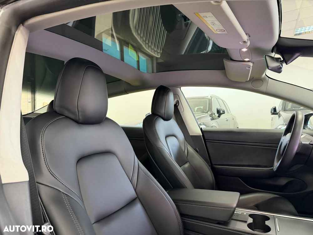 Tesla Model 3 - 19