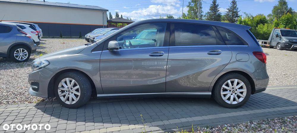 Mercedes-Benz B-Class 2017 photo 5
