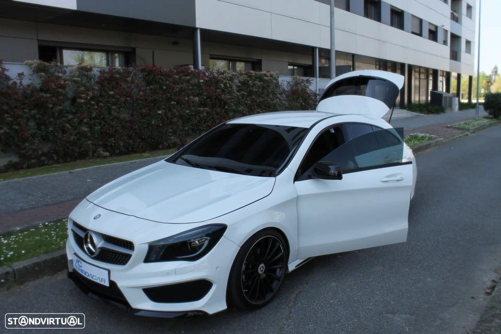 Mercedes-Benz CLA 200 d Shooting Brake AMG Line - 22