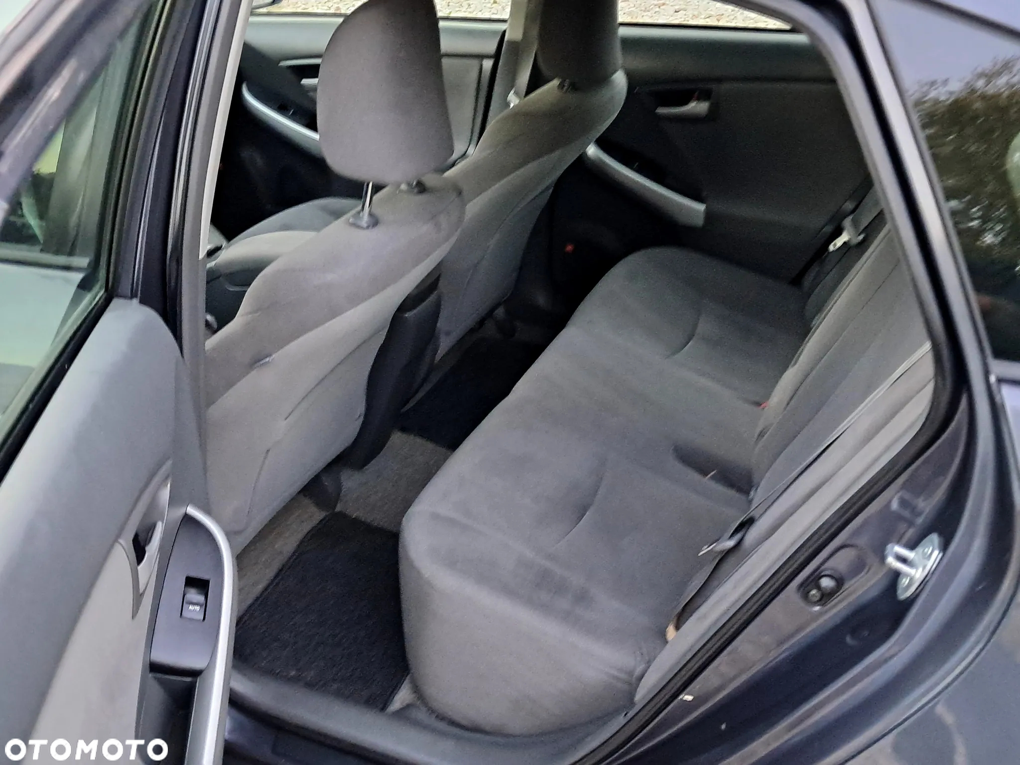Toyota Prius Plug-in 1.8 HSD Premium - 15