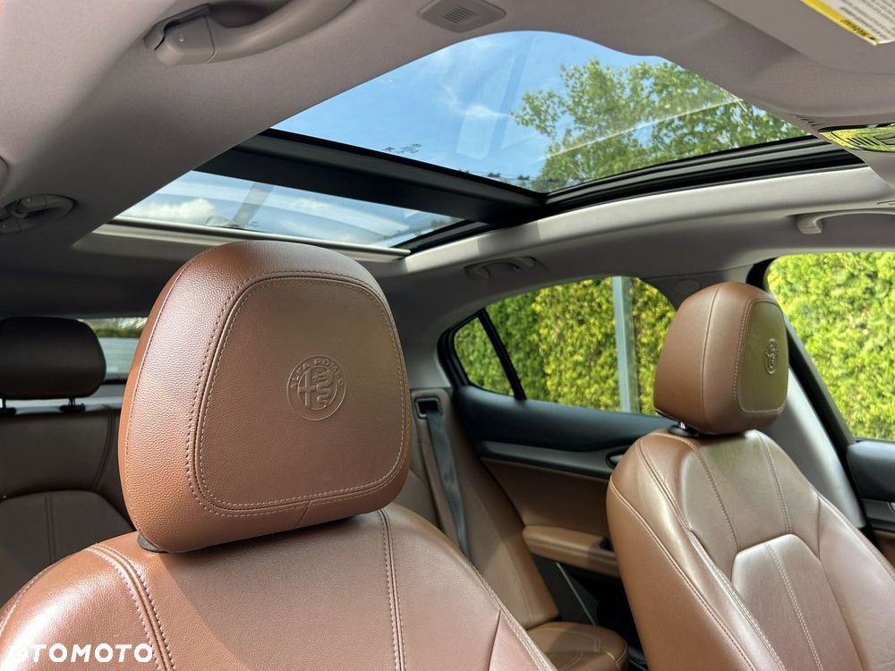 Alfa Romeo Stelvio 2.0 Turbo Executive Q4 - 14