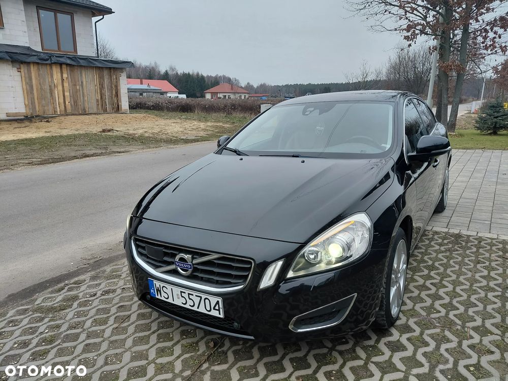 Volvo S60 D3 Geartronic Momentum - 2