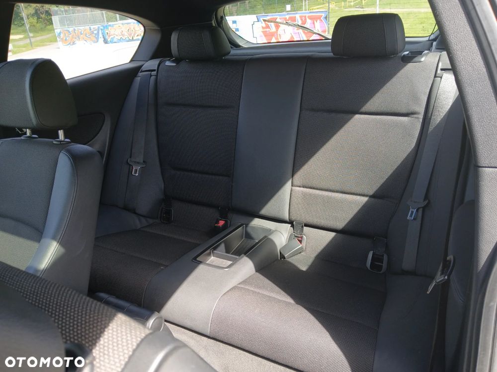 BMW Seria 1 120i Edition Sport - 30