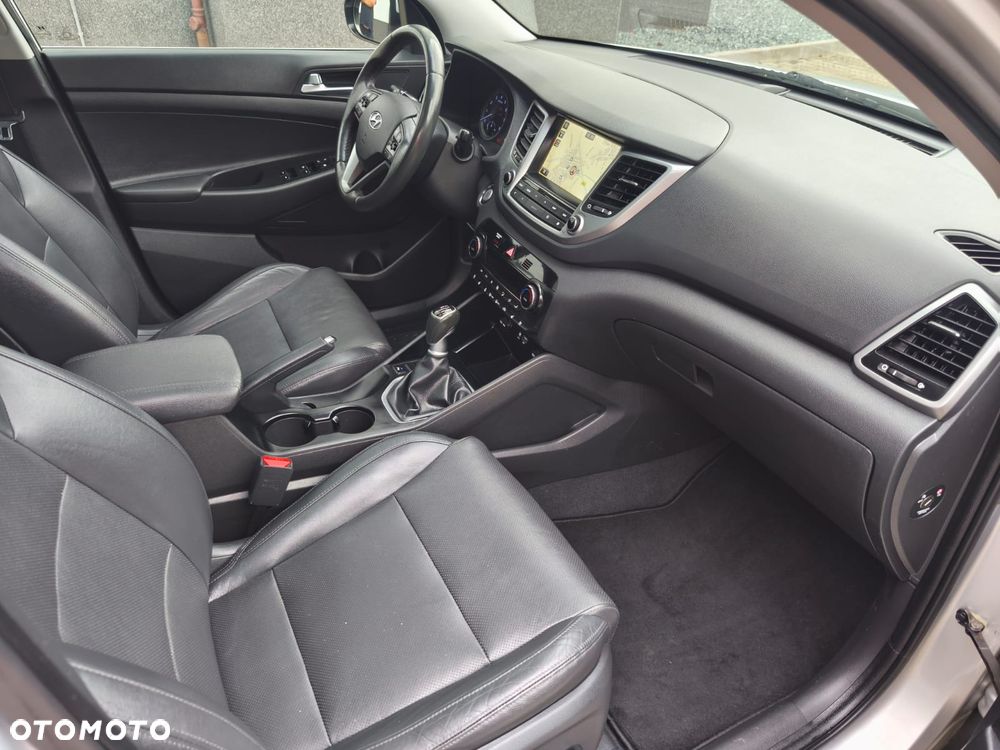 Hyundai Tucson 1.6 GDi 2WD Trend - 25