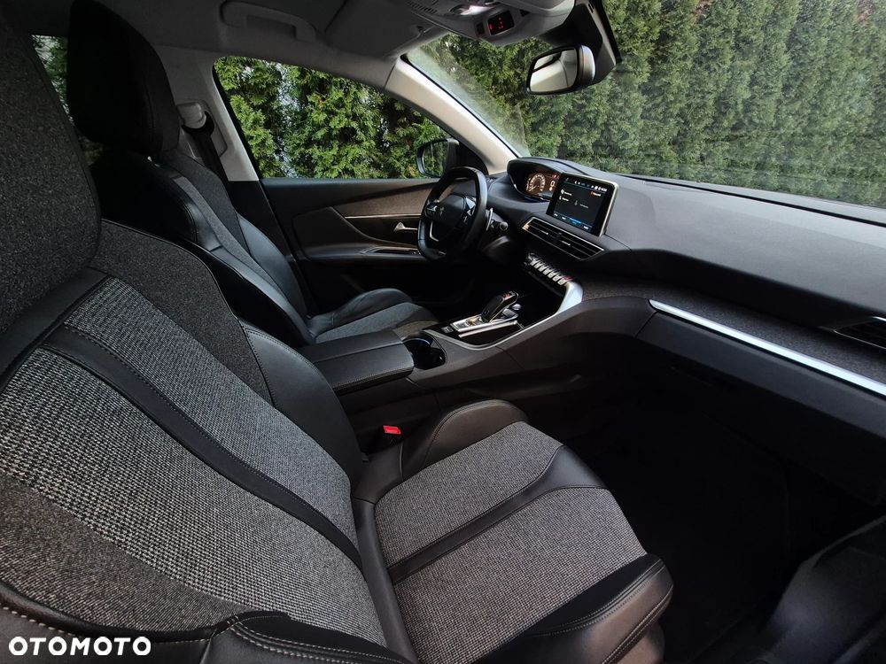 Peugeot 3008 1.6 PureTech GPF Allure S&S EAT8 - 6