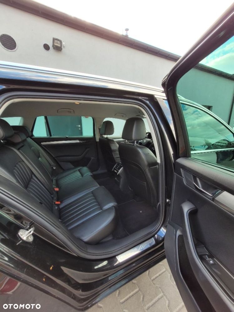 Skoda Superb 2.0 TDI Style - 16