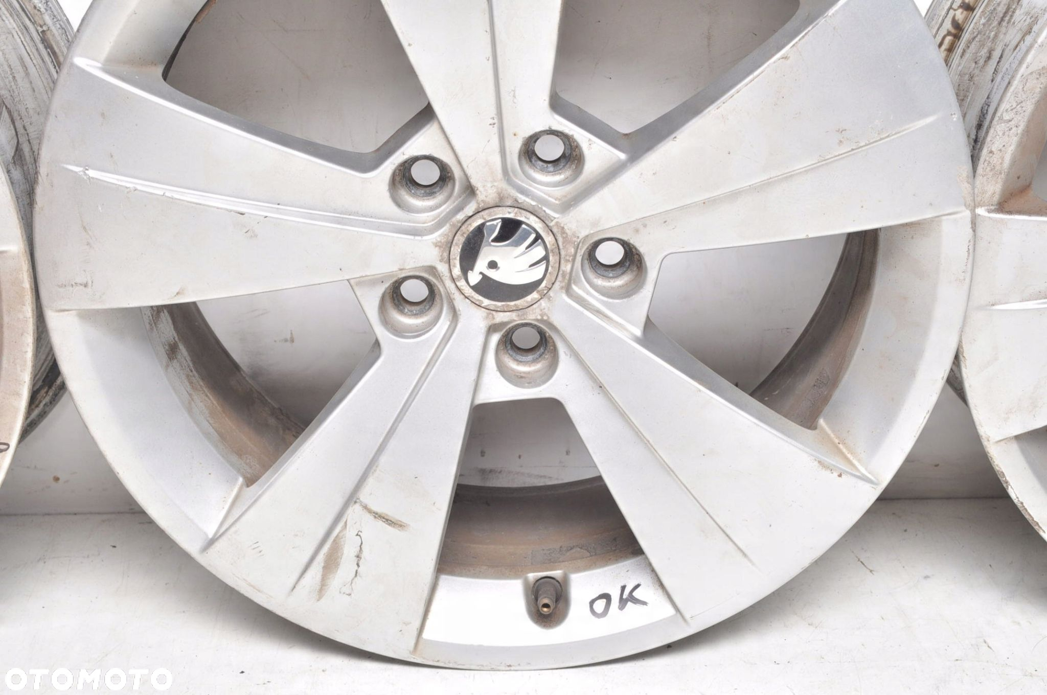 SKODA SUPERB OCTAVIA FELGI ALUMINIOWE R17" 6.5J 5X112 ET41 3V0601025A - 11