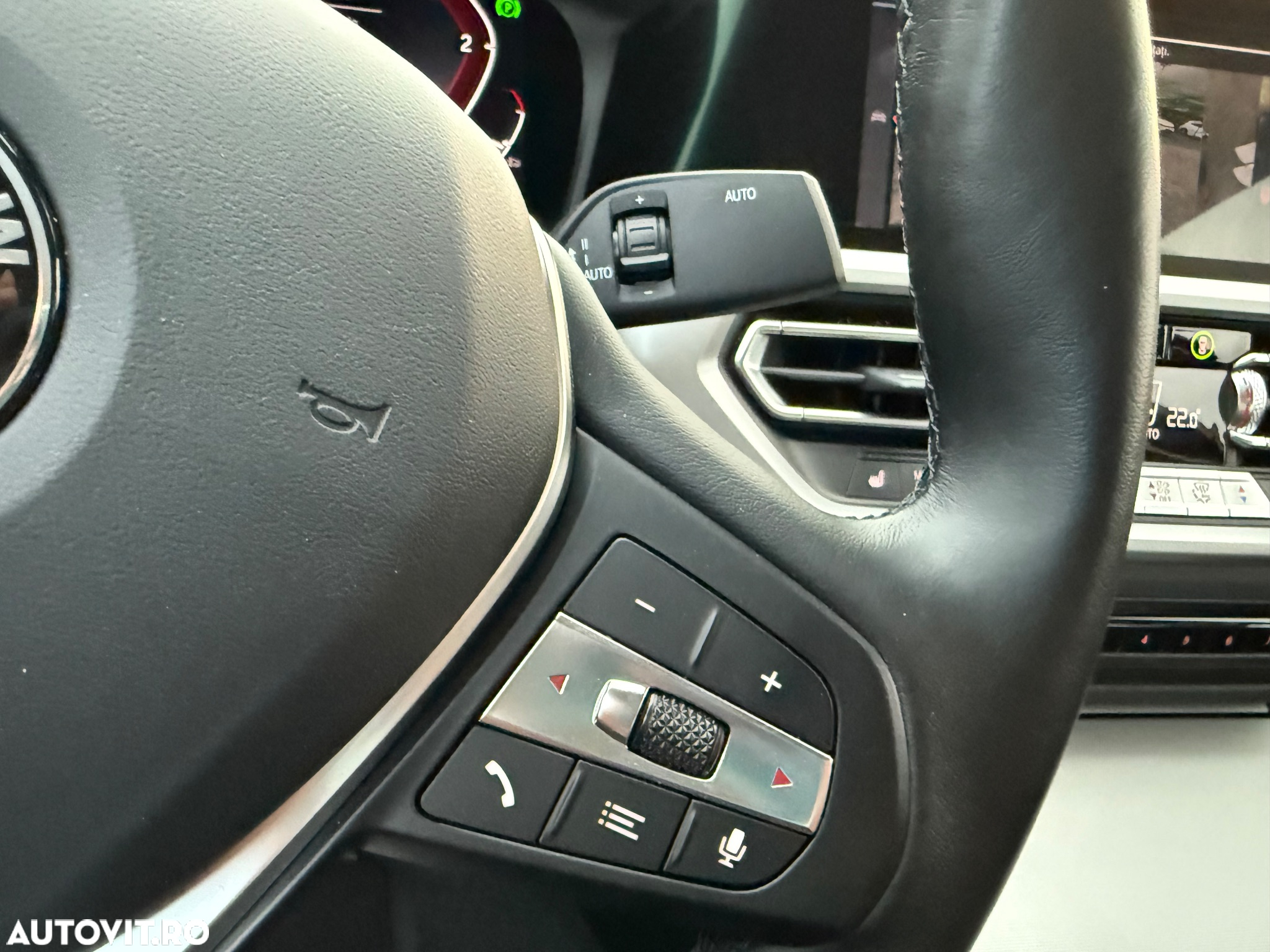 BMW Seria 3 330d Aut. Sport Line - 28