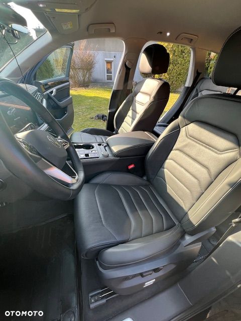 Volkswagen Touareg 3.0 V6 TDI 4Motion Elegance - 22