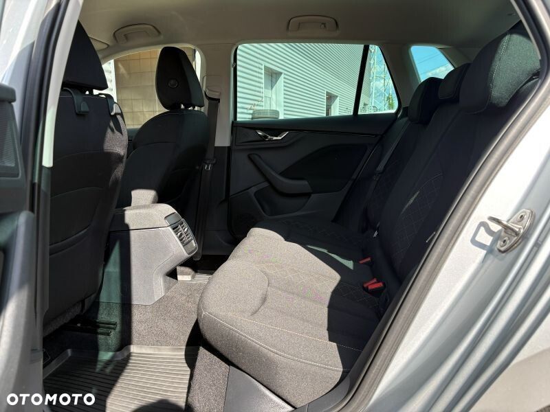 Skoda Kamiq 1.0 TSI Ambition DSG - 13