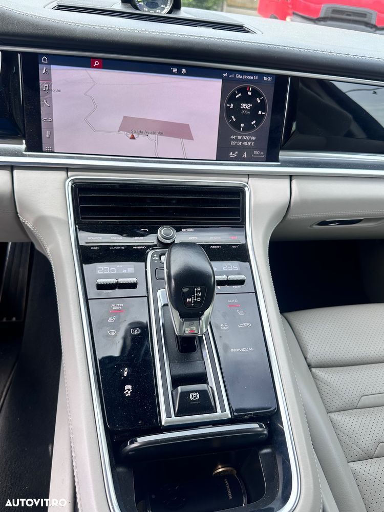 Porsche Panamera 4 E-Hybrid - 19