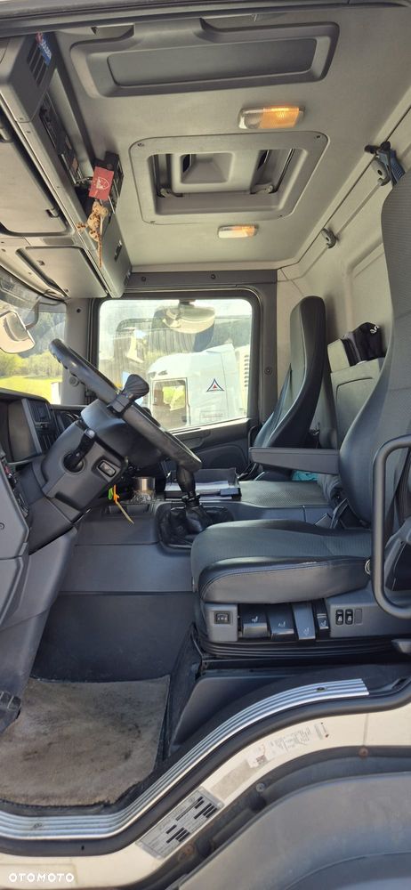 Scania P 360  6x2 - 6