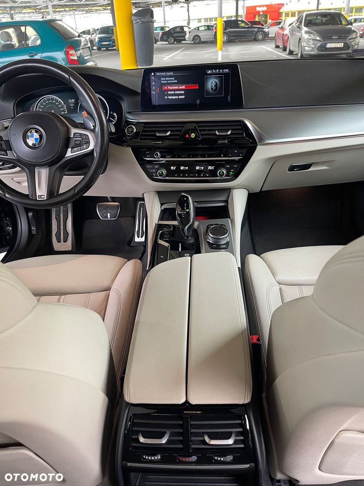 BMW Seria 5 520d xDrive M Sport sport - 8