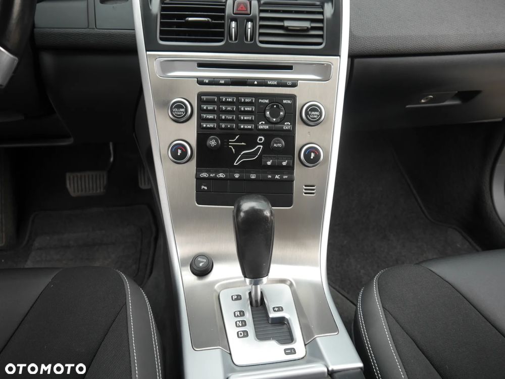 Volvo XC 60 2.4D - 10