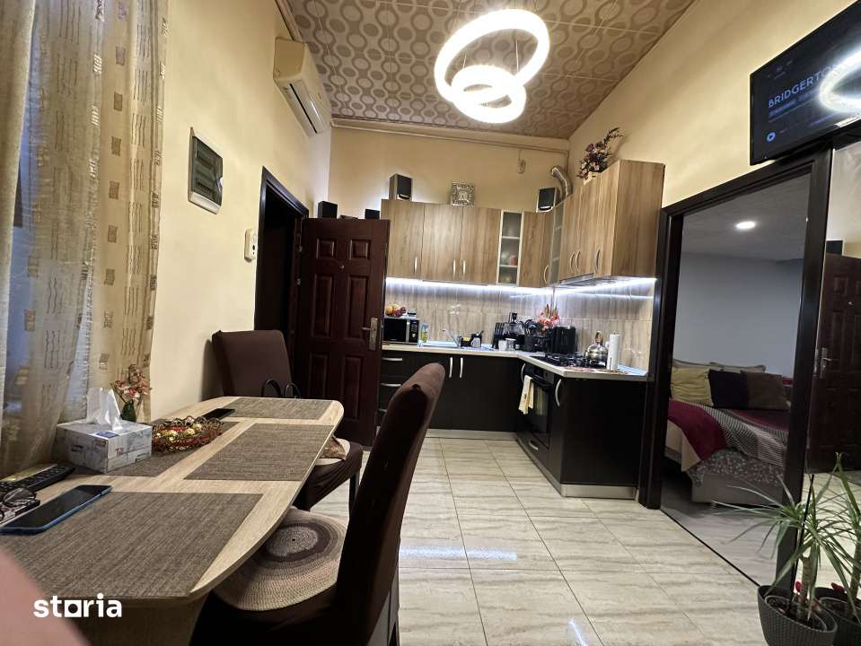 Apartament 2 camere cu tavan inalt | Decomandat | Zona Baritiu Centru — fotografia 1