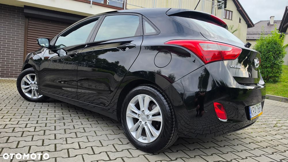 Hyundai i30 1.4 Fifa World Cup Edition - 25