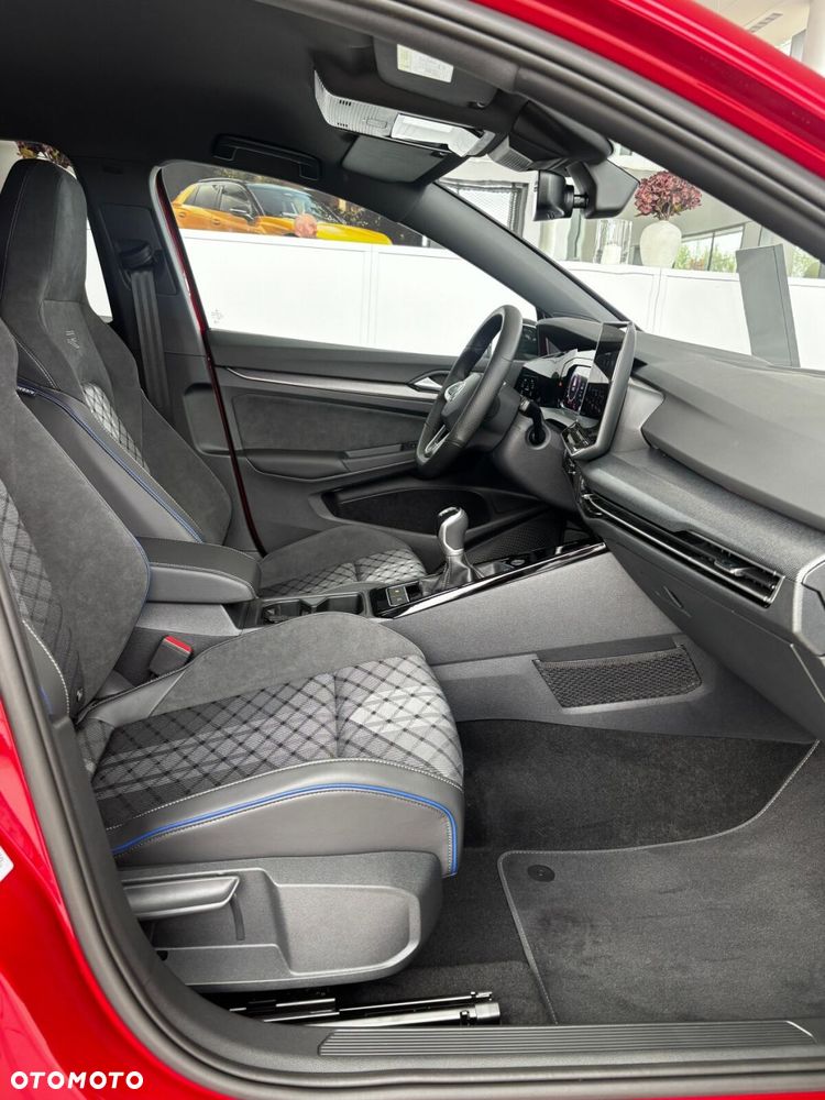 Volkswagen Golf 1.5 TSI R-Line Plus - 19