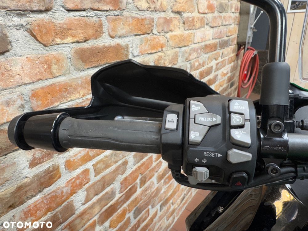 Kawasaki Versys 1000 - 18