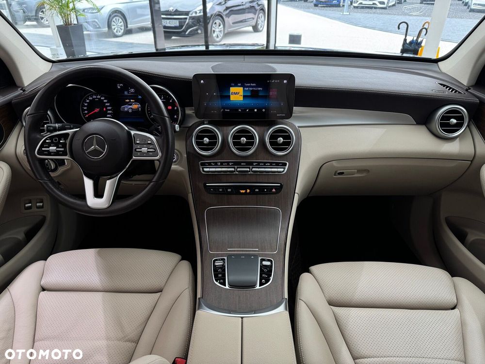 Mercedes-Benz GLC - 14
