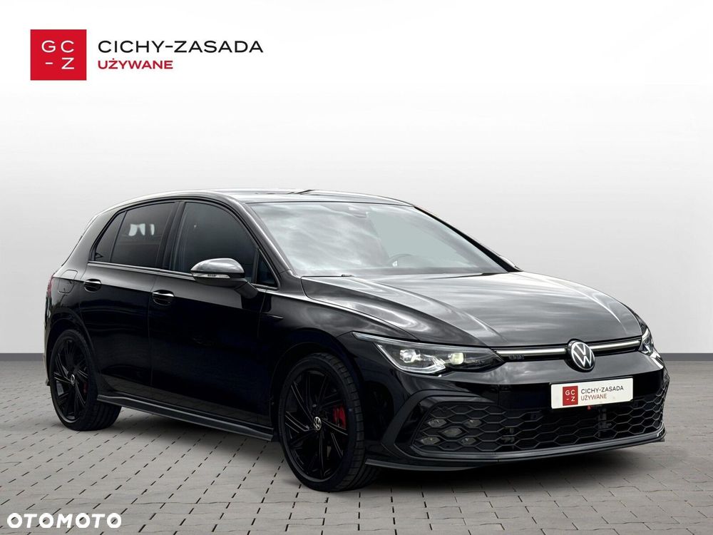 Volkswagen Golf - 8