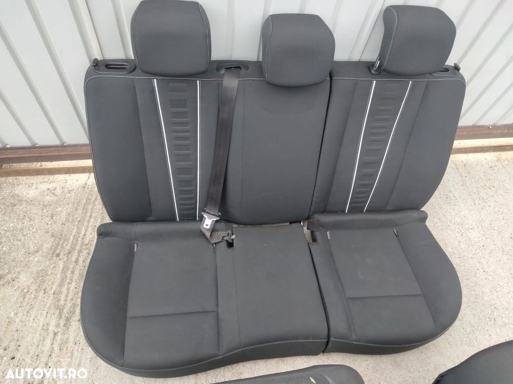 Scaune față și banchetă spate  Renault Megane 3 1, 5 dci - 4