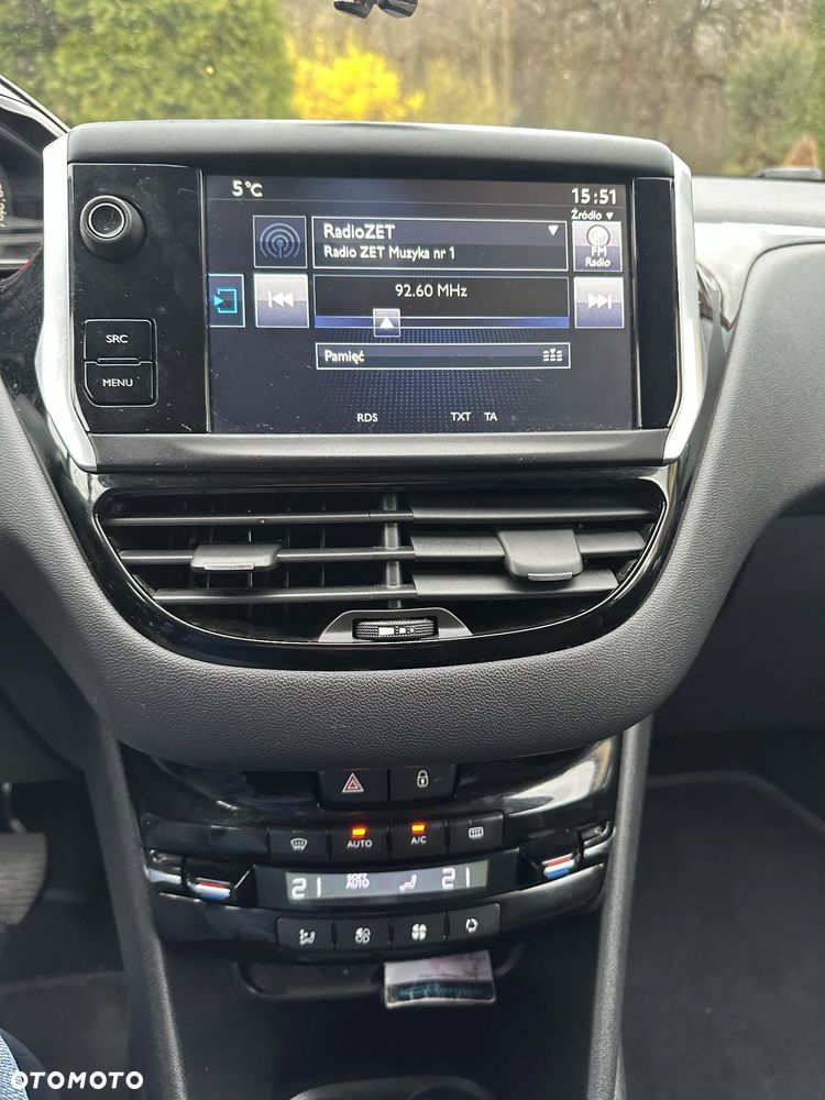 Peugeot 208 1.2 PureTech Allure - 15