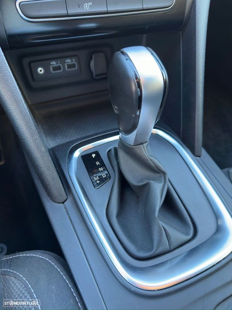 Renault Mégane Sport Tourer 1.5 Blue dCi Equilibre EDC - 11