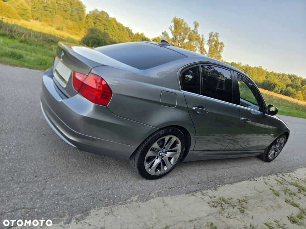 BMW Seria 3 318d - 5