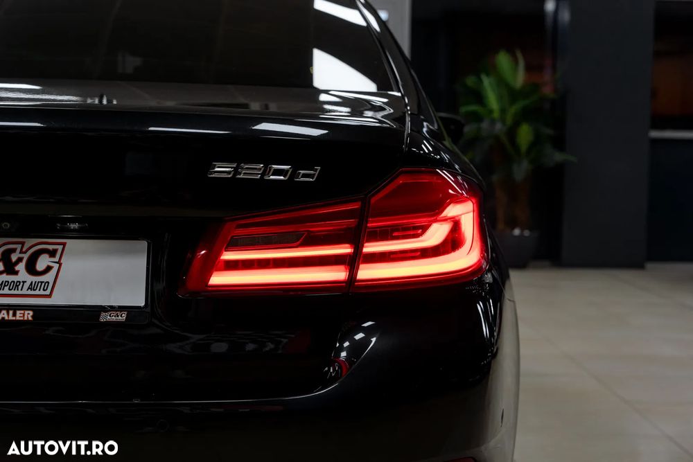 BMW Seria 5 520d Aut. Sport Line - 19
